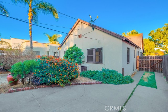 3727 Gundry Avenue, Long Beach, California 90807, 2 Bedrooms Bedrooms, ,1 BathroomBathrooms,Single Family Residence,For Sale,Gundry,PW24219630