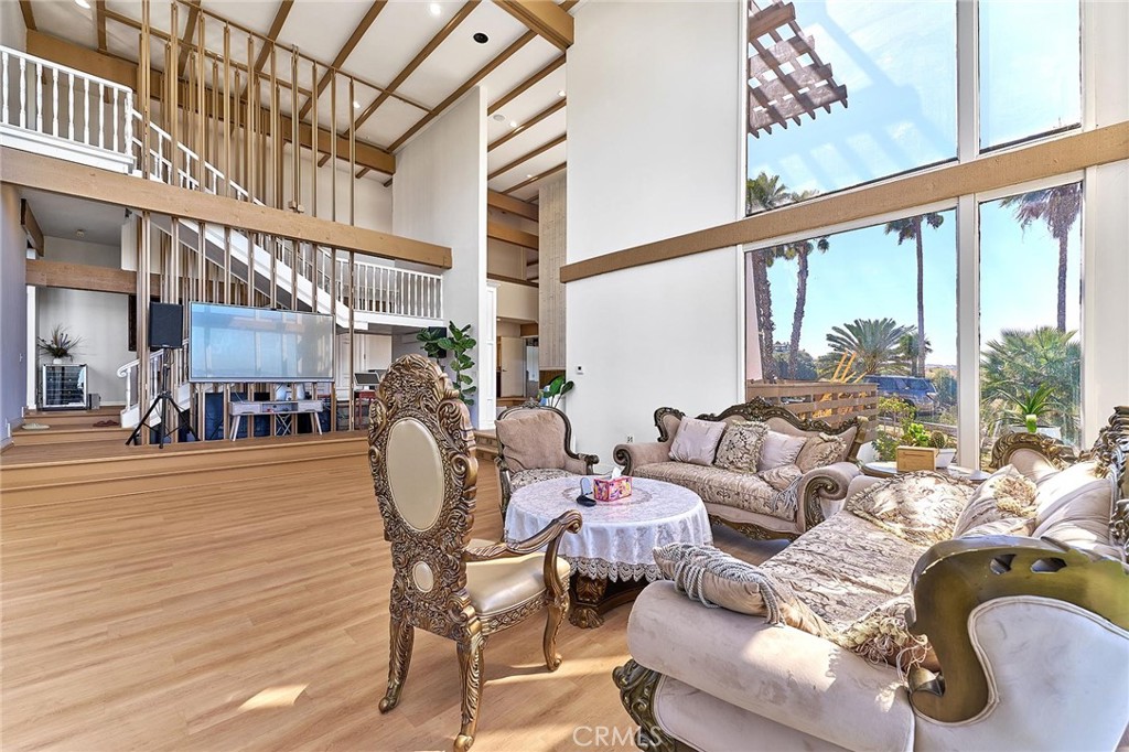 MLS #WS25235049 image #7