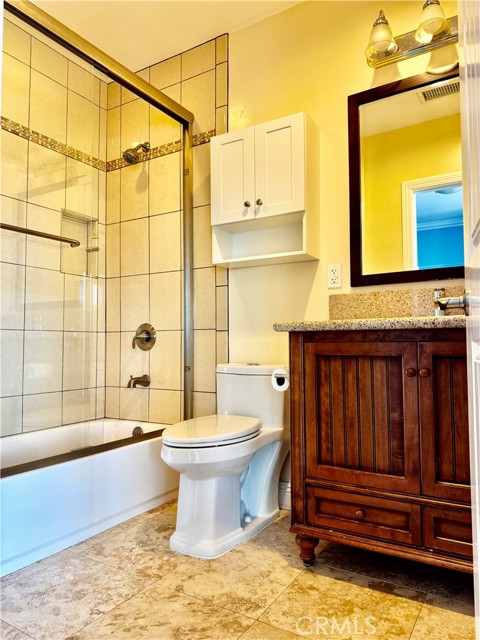 Detail Gallery Image 29 of 45 For 3529 Walnut Ave, Manhattan Beach,  CA 90266 - 4 Beds | 3/1 Baths