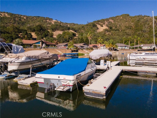 8336 Paradise Valley Boulevard, Lucerne CA: https://media.crmls.org/medias/08efab38-ecea-4e35-a48d-9d457a1edc8b.jpg