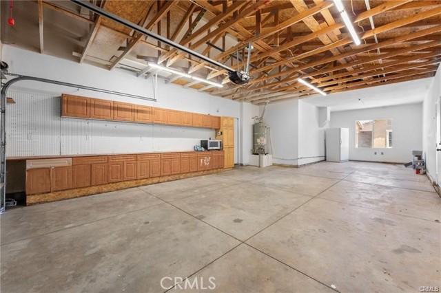 1037 Charles Street, Banning CA: https://media.crmls.org/medias/08f06ef7-7d06-4baa-af00-df3870e3c8f3.jpg