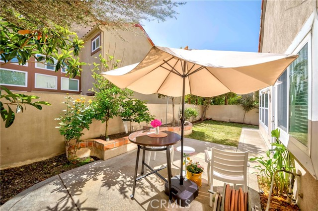 19 Las Cruces, Irvine CA: https://media.crmls.org/medias/08f07895-38ec-4a2b-a491-b9d58f05cfe8.jpg