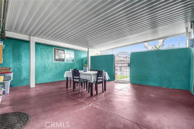Detail Gallery Image 22 of 30 For 2300 Gale Ave, Long Beach,  CA 90810 - 3 Beds | 1 Baths