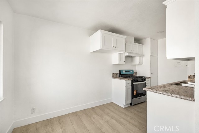 Detail Gallery Image 45 of 62 For 825 S Shelton St, Santa Ana,  CA 92703 - 3 Beds | 3 Baths