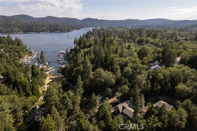 Detail Gallery Image 43 of 44 For 28819 North Shore Rd, Lake Arrowhead,  CA 92352 - 6 Beds | 6 Baths