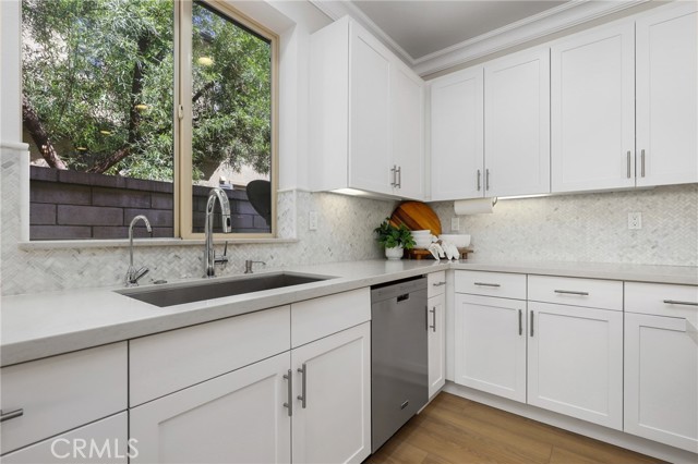 Detail Gallery Image 12 of 50 For 54 Clover, Lake Forest,  CA 92630 - 3 Beds | 2/1 Baths