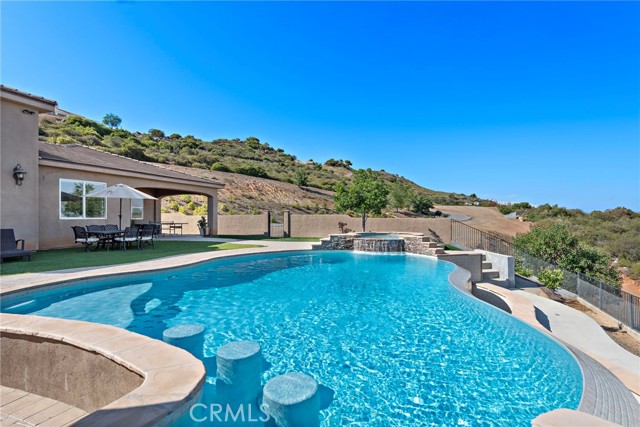 38150 Via Huerta, Murrieta CA: https://media.crmls.org/medias/08f211a8-93e9-44ef-bf3b-0b9e65b2146d.jpg