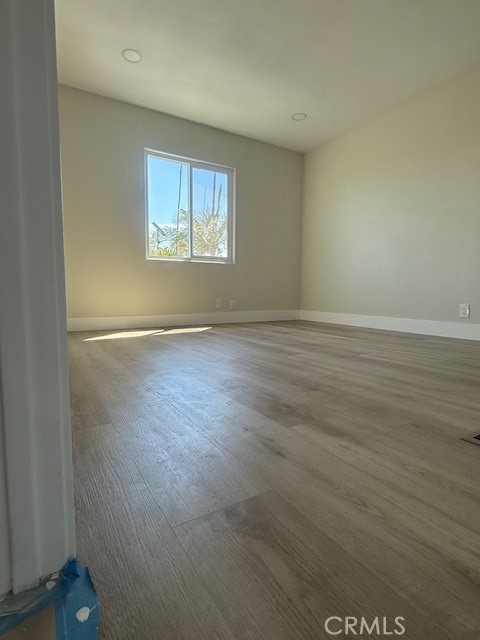 Detail Gallery Image 21 of 23 For 215 S Sullivan Ln #220,  Santa Ana,  CA 92704 - 4 Beds | 2 Baths