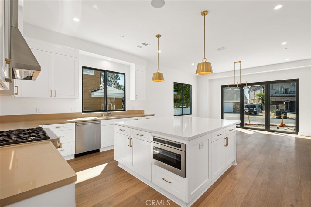 MLS #OC25253150 image #5