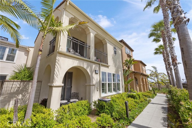 8356 Noelle Drive, Huntington Beach CA: https://media.crmls.org/medias/08f34cc4-e9e0-4733-a410-4cae11ed9259.jpg