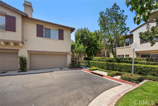 72 Salton, Irvine CA: https://media.crmls.org/medias/08f35f20-a0cc-4df3-93ab-61242f146aa7.jpg
