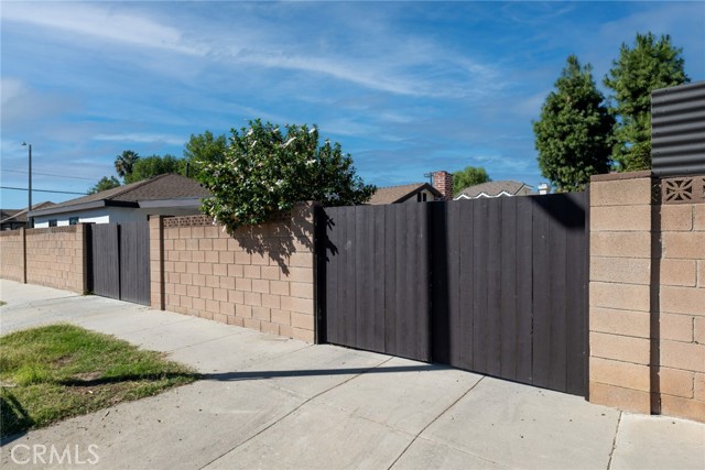 21001 Gault Street photo 29