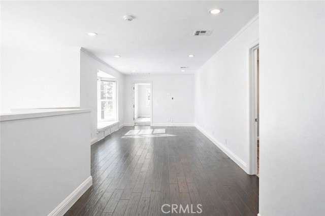 Detail Gallery Image 30 of 44 For 11165 Valley Spring, Studio City,  CA 91602 - 5 Beds | 5/1 Baths