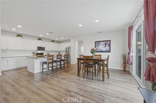 Detail Gallery Image 14 of 52 For 34712 Swan Valley Ct, Murrieta,  CA 92563 - 5 Beds | 3 Baths