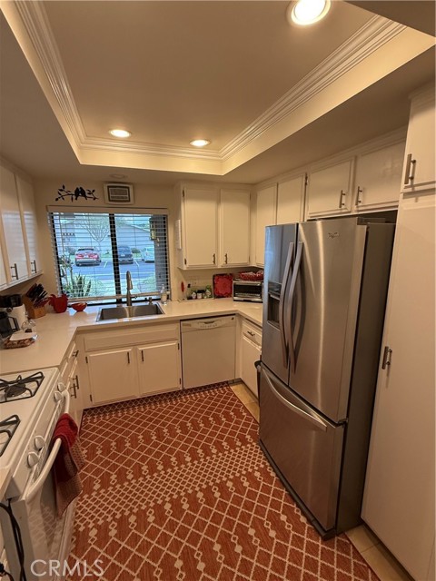 Image 2 of 19 For 8566 Fallbrook Circle C704b