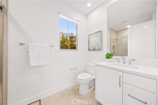 Detail Gallery Image 8 of 74 For 113 Imagination Trail, Irvine,  CA 92620 - 4 Beds | 3/1 Baths