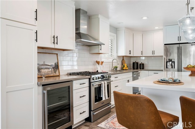 Detail Gallery Image 8 of 40 For 3550 Claremore, Long Beach,  CA 90808 - 4 Beds | 3 Baths