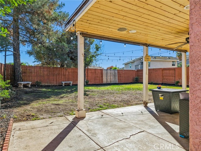 Detail Gallery Image 34 of 57 For 10374 Crossing Green, Moreno Valley,  CA 92557 - 3 Beds | 2 Baths