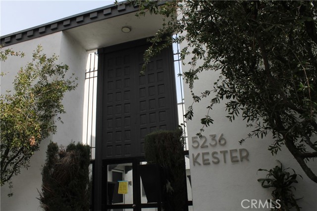 Image 3 of 40 For 5236 Kester Avenue 6