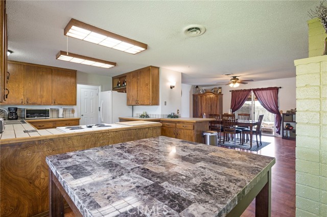 Detail Gallery Image 18 of 55 For 2141 Colusa Cir, Corning,  CA 96021 - 3 Beds | 2 Baths
