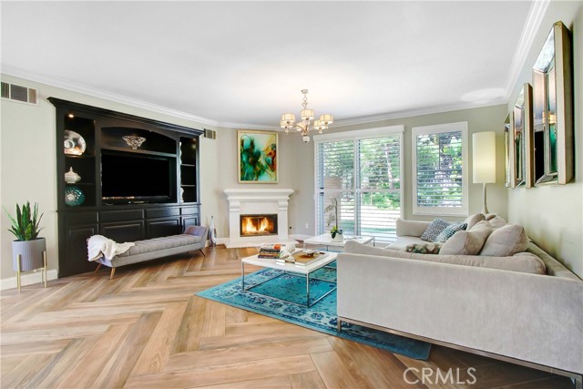Image 7 of 18 For 3090 Mangular Avenue