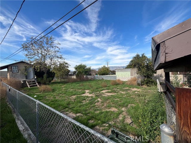 Detail Gallery Image 13 of 15 For 7474 Elmwood, San Bernardino,  CA 92410 - 3 Beds | 1 Baths