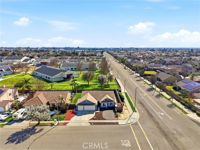 Detail Gallery Image 10 of 51 For 865 Avalon Dr, Lemoore,  CA 93245 - 5 Beds | 2 Baths