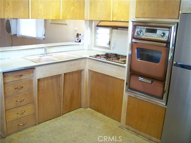 Detail Gallery Image 3 of 33 For 731 San Juan, Hemet,  CA 92543 - 2 Beds | 1 Baths