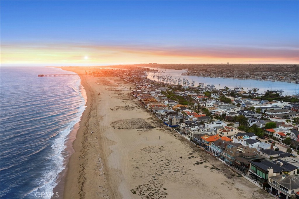 https://media.crmls.org/medias/08f8b77a-af59-467e-b0be-96988d26b4ab.jpg?preset=X-Large