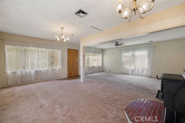991 Vermont Street, Gridley CA: https://media.crmls.org/medias/08f8fcb7-4071-4d91-aaed-e0ff4d16bf65.jpg