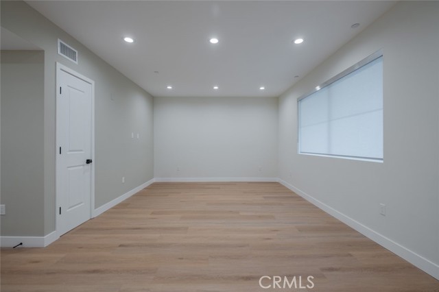 10218 Fernglen, Tujunga CA: https://media.crmls.org/medias/08f95d48-817b-4362-bc78-f8224c1b49e1.jpg