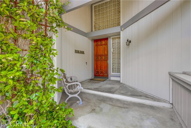 Detail Gallery Image 6 of 63 For 22851 Pocetas, Mission Viejo,  CA 92692 - 5 Beds | 3 Baths
