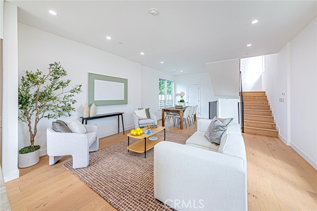 3803 BERRYMAN, Los Angeles CA: https://media.crmls.org/medias/08f99c97-4b48-4996-96e6-262d23695c8d.jpg