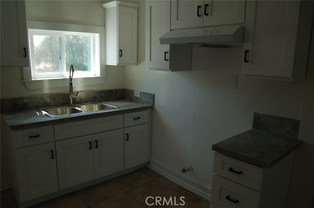 16171 Foothill Boulevard, Fontana CA: https://media.crmls.org/medias/08f9ac31-ad6c-47e9-85bb-0708dd13dd17.jpg