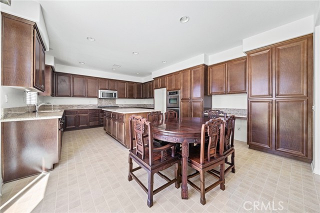 Detail Gallery Image 13 of 57 For 45971 Hunter Lodge, Temecula,  CA 92592 - 3 Beds | 2/1 Baths