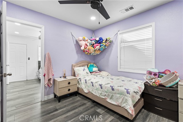 Detail Gallery Image 8 of 32 For 855 W 29th St, San Bernardino,  CA 92405 - 3 Beds | 2 Baths