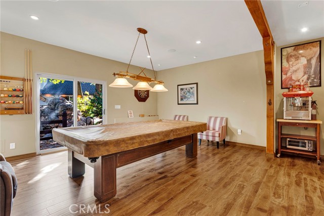915 Trinity, Lake Arrowhead, CA 92352