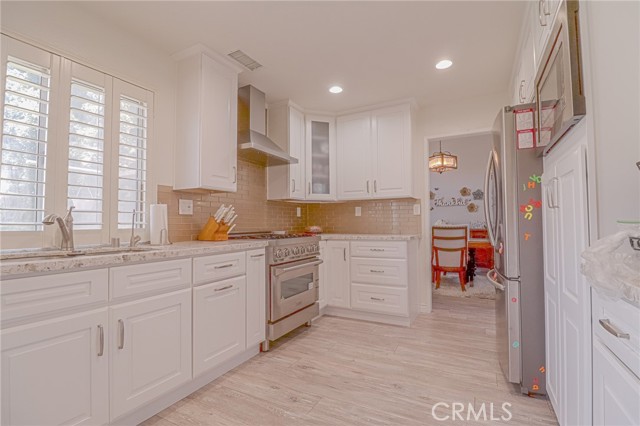 Detail Gallery Image 13 of 30 For 2965 Greenbriar Dr, Ontario,  CA 91761 - 5 Beds | 3 Baths