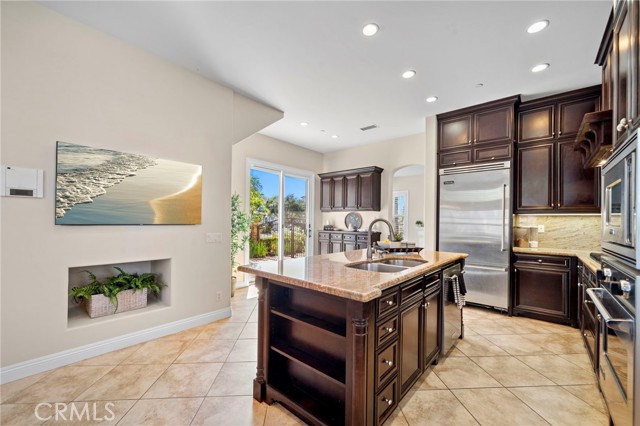 Detail Gallery Image 13 of 64 For 17272 Tidalridge Ln, Huntington Beach,  CA 92649 - 4 Beds | 2/1 Baths