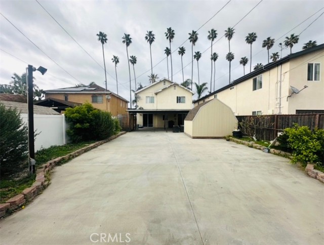 1154 W 55th Street, Los Angeles CA: https://media.crmls.org/medias/08fe4974-ab7b-444a-8ed3-1b6285eddda0.jpg