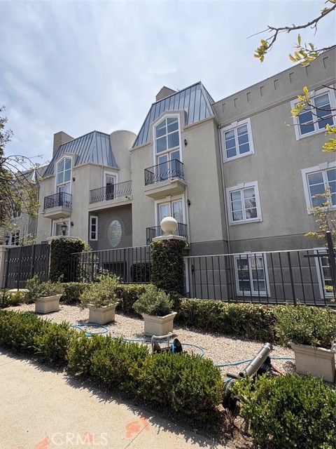15510 West Sunset Boulevard, 102 photo 1