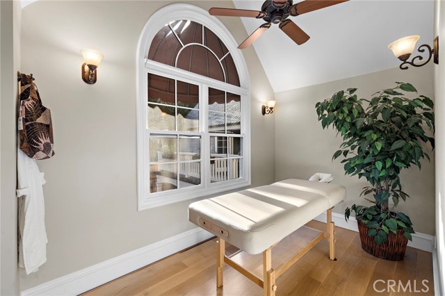 Image 31 of 56 For 30882 Via Colinas