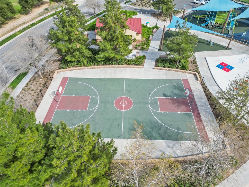 https://media.crmls.org/medias/08ffc643-9871-4c31-be24-2e08be4d4b1f.jpg?preset=X-Large