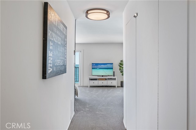 565 Esplanade, Redondo Beach, California 90277, 1 Bedroom Bedrooms, ,1 BathroomBathrooms,Residential,Sold,Esplanade,SB21226629