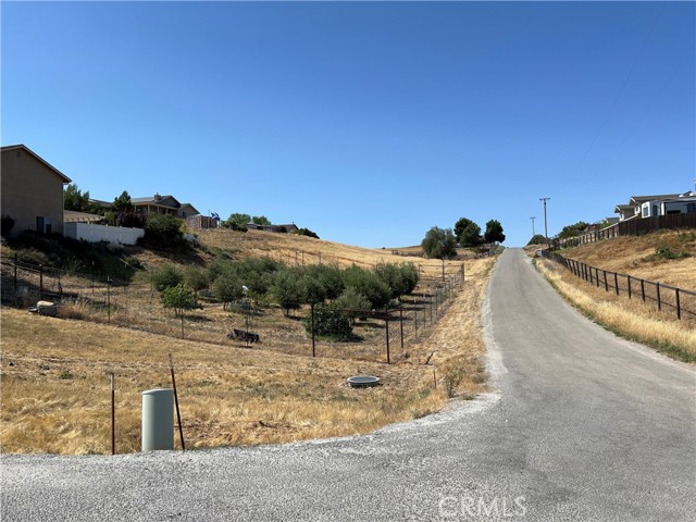 0 Pepper Tree Way, Paso Robles CA: https://media.crmls.org/medias/09020339-f53d-4dea-9ea5-8a6e5c8dd908.jpg