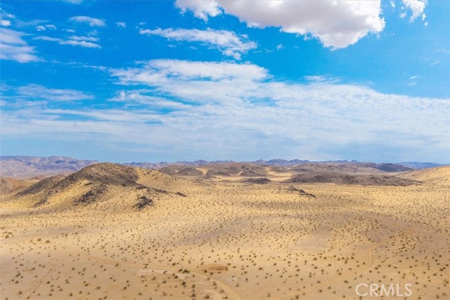 67859 Valle Vista Road, 29 Palms CA: https://media.crmls.org/medias/0902771f-987b-45e4-bffd-6857272138c7.jpg