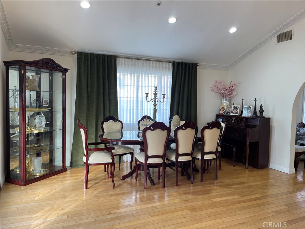 1246 IrvingGlendale img 4