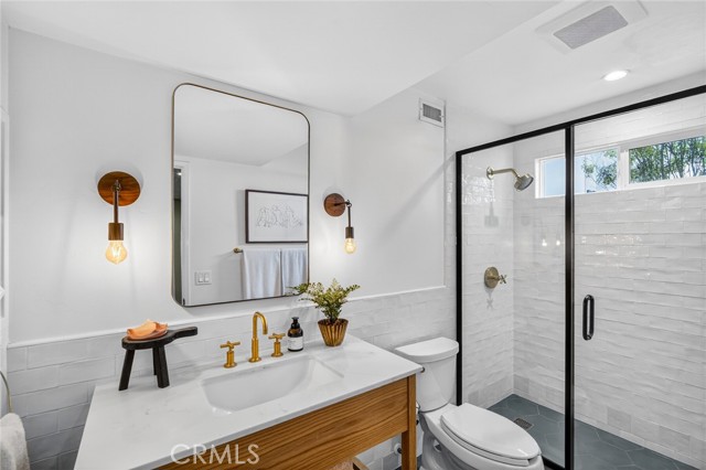 956 Tia Juana, Laguna Beach CA: https://media.crmls.org/medias/09034854-c5de-45f0-b3a4-c3d3cce793e3.jpg