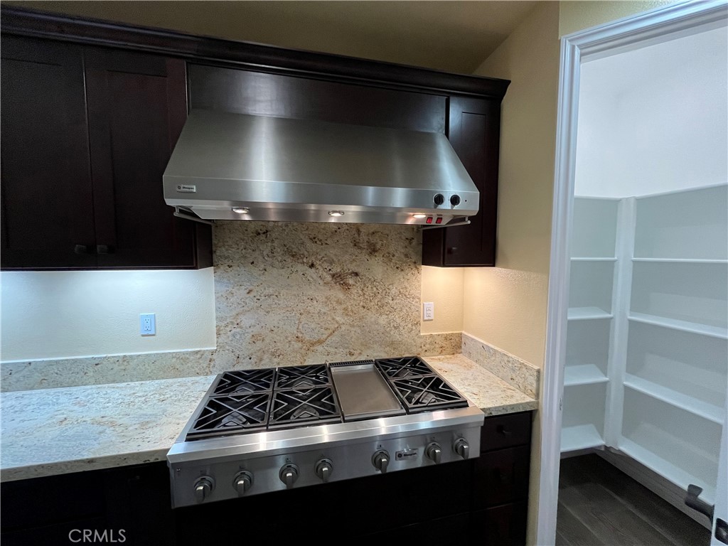 MLS #OC25262182 image #11