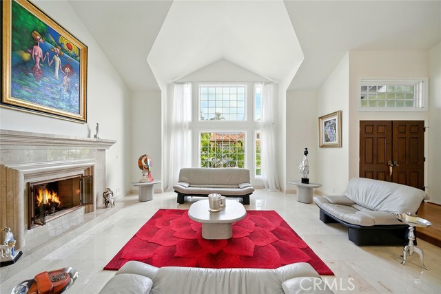 18200 Sandringham Court, Porter Ranch CA: https://media.crmls.org/medias/09037388-19b4-416a-bff5-543b8e2093a5.jpg